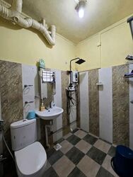 Hougang Avenue 8 (Hougang),  #556044921